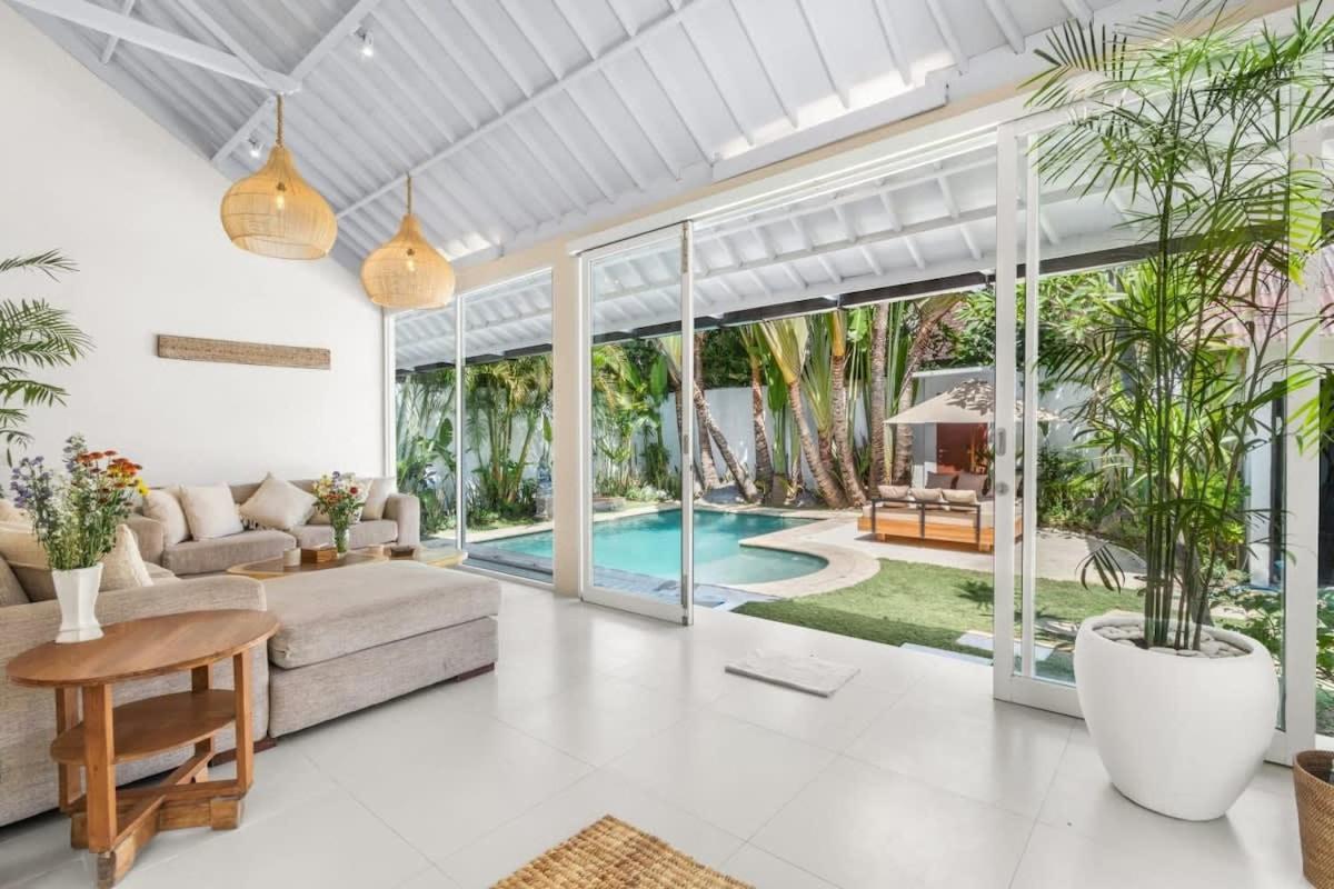 Villa New York - 4 Bdr Pool Luxury Villa, Next To The Forge Bali Семиньяк Экстерьер фото